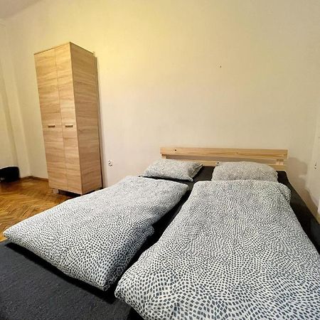 Main Square Rooms Красков Екстериор снимка